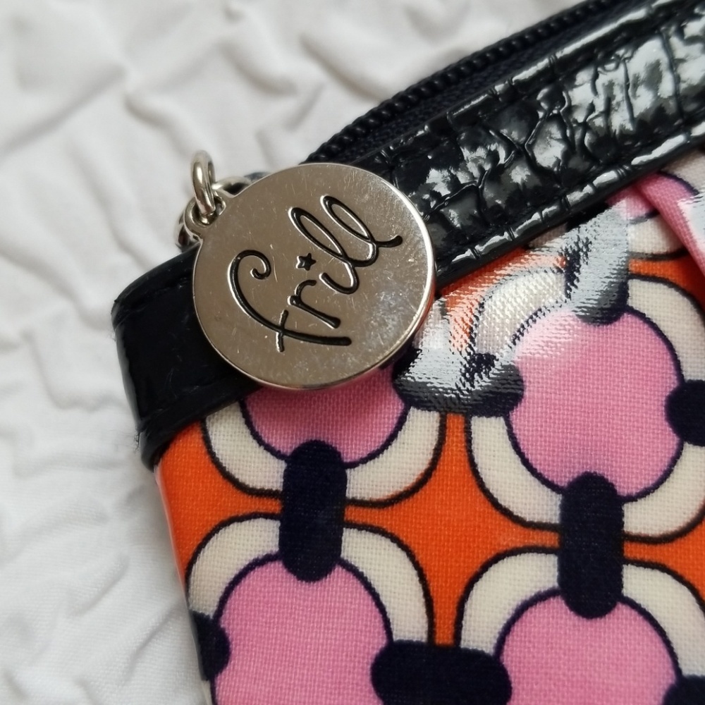 Vera Bradley Frill Geometric Wristlet - Picture 4 of 8